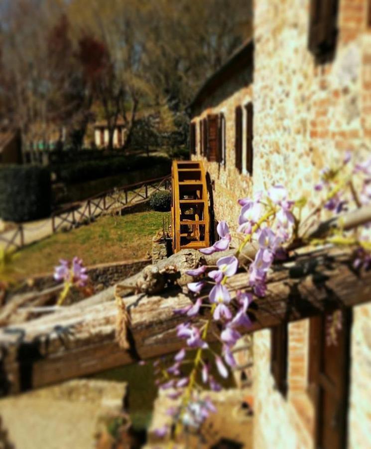 Agriturismo Il Mulino Delle Pile Chiusdino Buitenkant foto